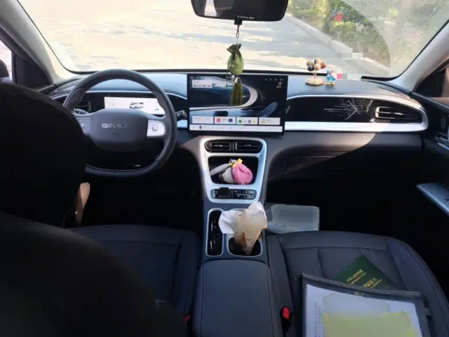 Geely Starry Wish — Фото автомобиля 10