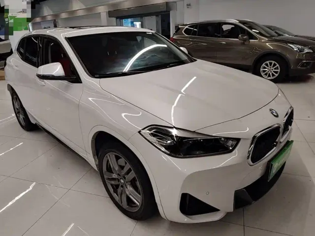 BMW X2 — Фото автомобиля 3
