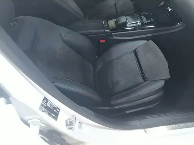 Mercedes-Benz A-Class — Фото автомобиля 24
