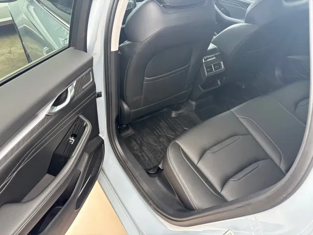 Geely Xingrui — Фото автомобиля 5