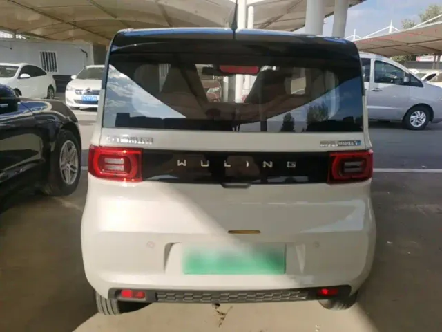 Wuling Hongguang Mini EV — Фото автомобиля 5