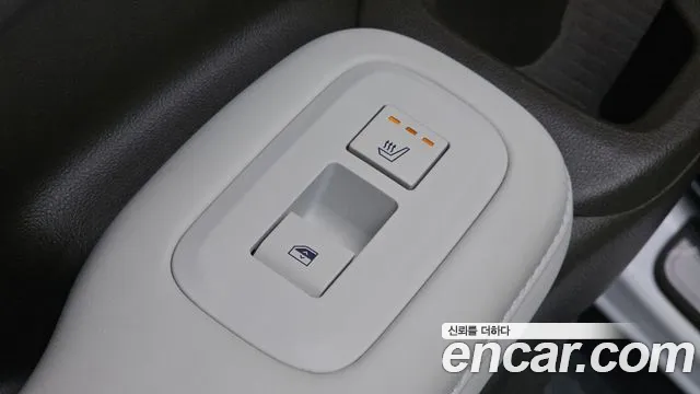 Hyundai Santafe Santa Fe (MX5) Бензин 2.5T 4WD — Фото автомобиля 19