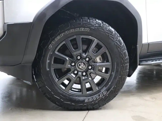 Toyota Prado — Фото автомобиля 24