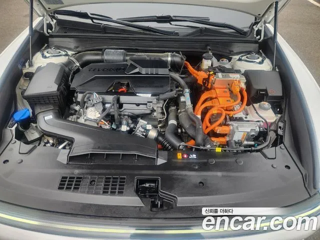 Hyundai Grandeur GN7 — Фото автомобиля 9