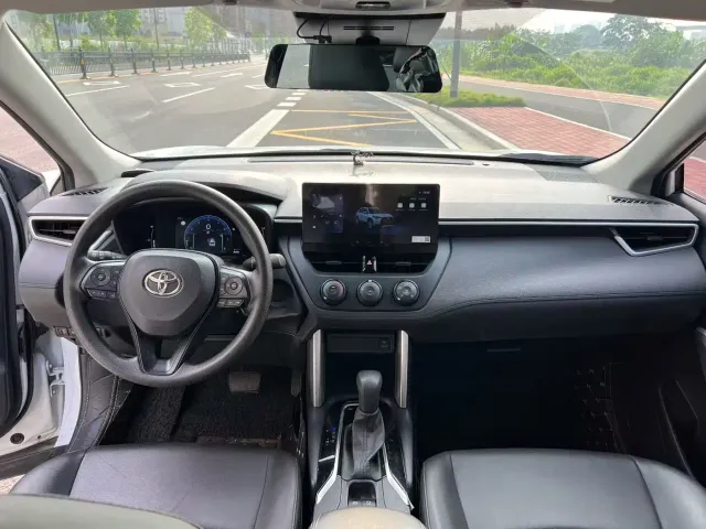Toyota Corolla Cross — Фото автомобиля 7