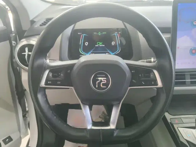 BYD Yuan Pro — Фото автомобиля 10