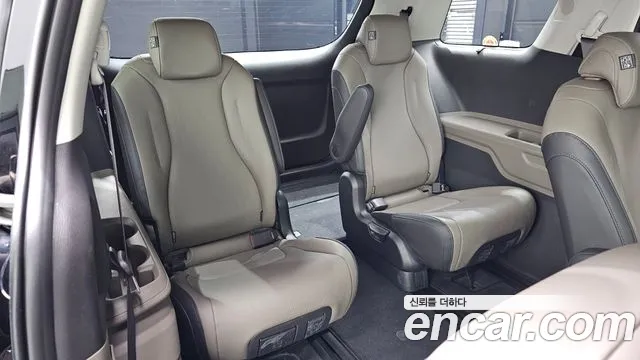 Kia Carnival 4th Gen — Фото автомобиля 11