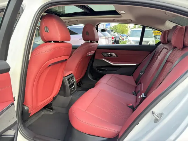 BMW 3 Series — Фото автомобиля 18