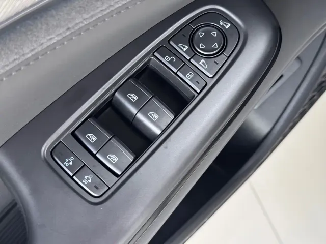 BYD Seal 07 DM-i — Фото автомобиля 15