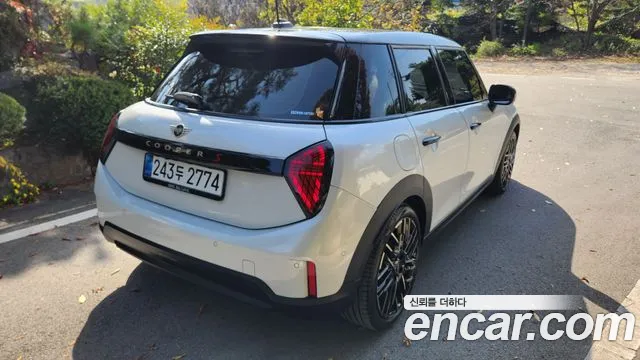 MINI Cooper 4th Gen — Фото автомобиля 5