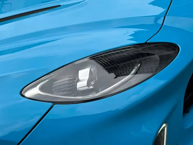 Aston Martin DBX — Фото автомобиля 8
