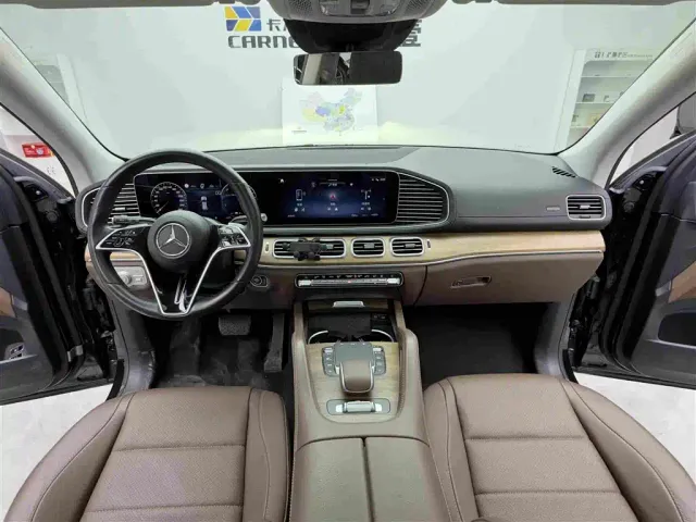 Mercedes-Benz GLE-Class — Фото автомобиля 11