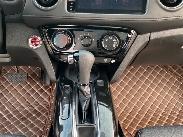 Honda XR-V — Фото автомобиля 12