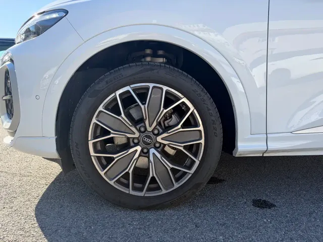 Audi Q5L — Фото автомобиля 20