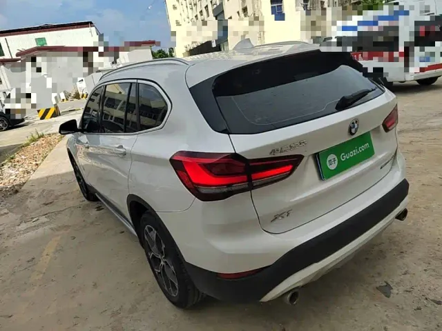 BMW X1 — Фото автомобиля 4