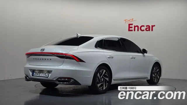 Hyundai Grandeur (New) Hybrid — Фото автомобиля 2