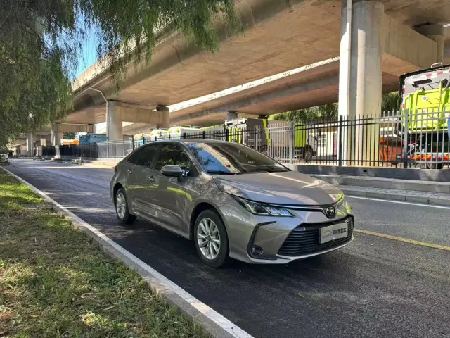 Toyota Corolla — Фото автомобиля 3