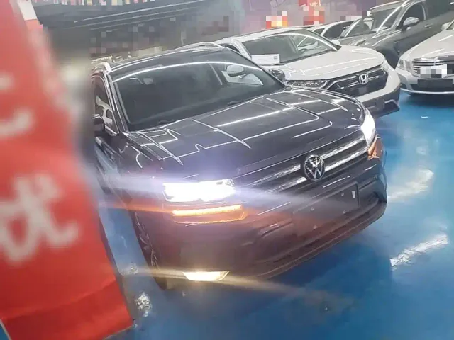 Volkswagen Tharu — Фото автомобиля 3