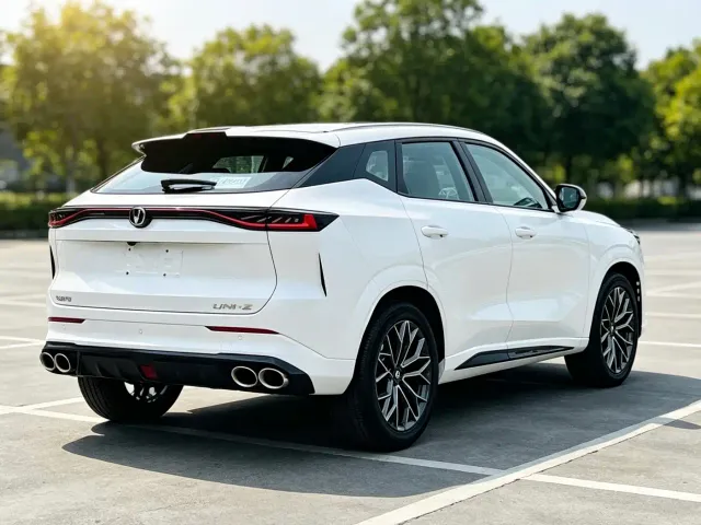 Changan Changan UNI-Z 2025 1.5T Premium — Фото автомобиля 6
