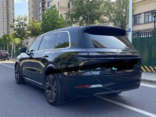 Li Auto L9 — Фото автомобиля 4