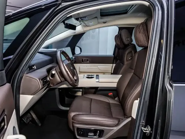 Li Auto MEGA — Фото автомобиля 10