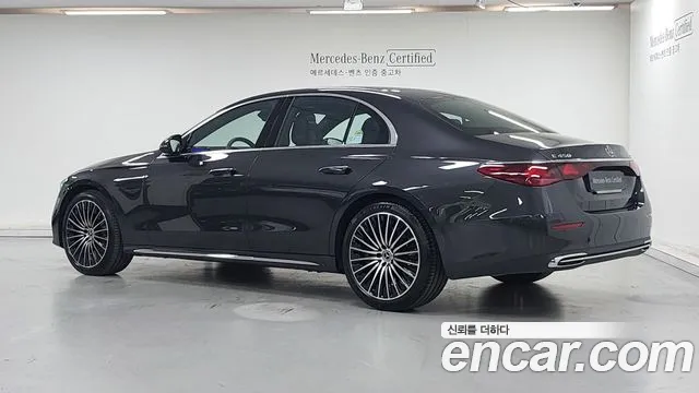 Mercedes-Benz E-Class — Фото автомобиля 2