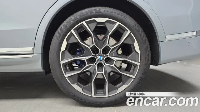 BMW X7 xDrive 40d M Sport 7 мест — Фото автомобиля 18
