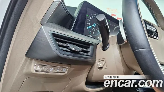 Kia K8 K8 Hybrid — Фото автомобиля 28
