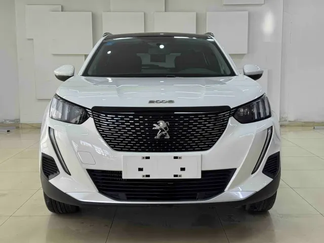 Peugeot 2008 — Фото автомобиля 2