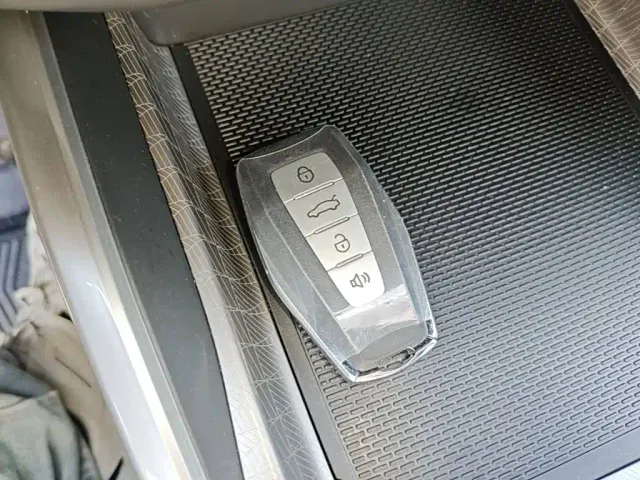 Geely Emgrand — Фото автомобиля 8