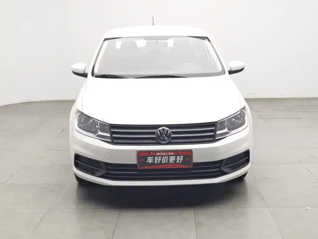 Volkswagen Santana — Фото автомобиля 3
