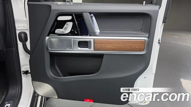 Mercedes-Benz G-Class — Фото автомобиля 22
