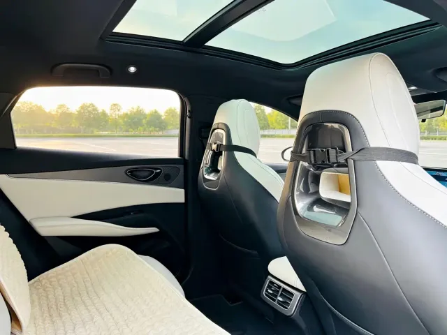 BYD Seal 06 — Фото автомобиля 11