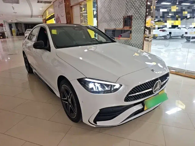 Mercedes-Benz C-Class — Фото автомобиля 3