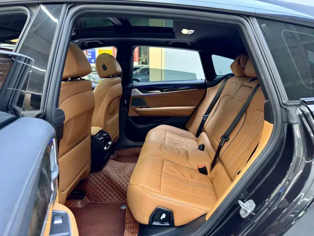 BMW 6 Series Gran Turismo — Фото автомобиля 6
