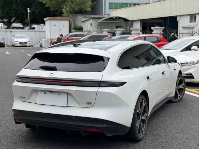 Nio ET5 Touring — Фото автомобиля 9