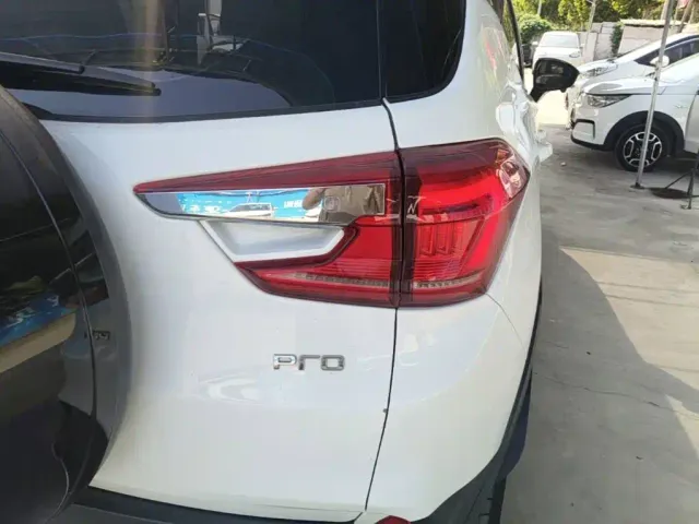 BYD Yuan Pro — Фото автомобиля 7