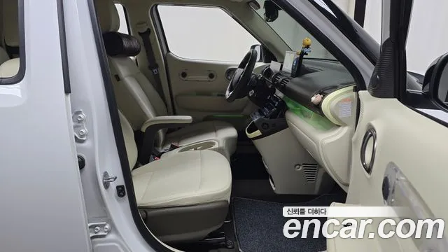 Hyundai Casper Casper Electric Inspiration — Фото автомобиля 11