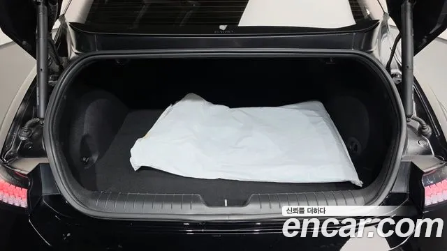 Hyundai Ioniq 6 — Фото автомобиля 28
