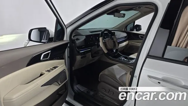 Kia Canival — Фото автомобиля 4