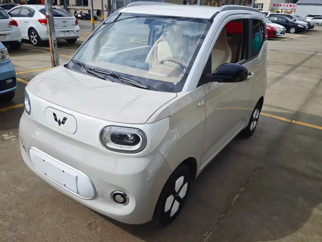 Фотография автомобиля — Wuling Hongguang Mini EV