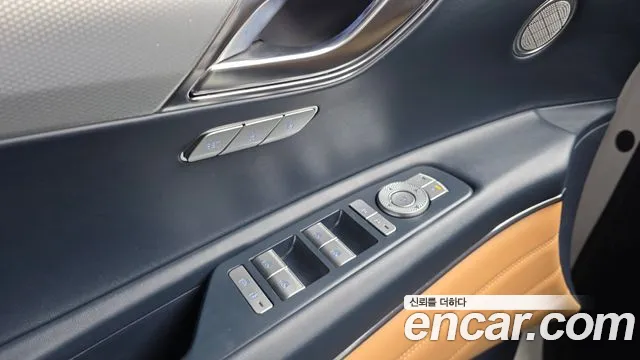 Genesis GV80 — Фото автомобиля 28