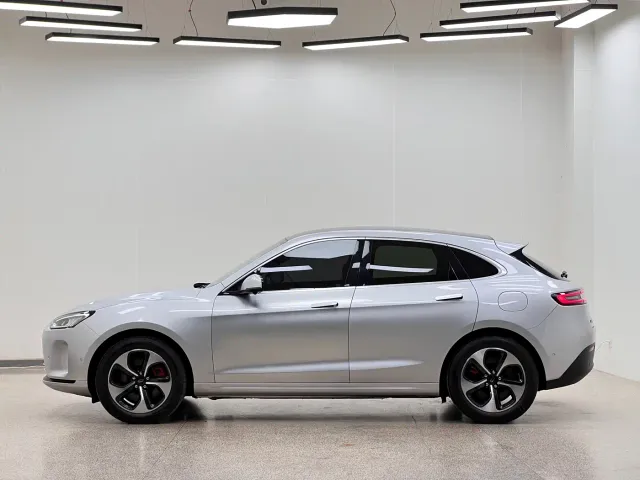 Aito M5 — Фото автомобиля 7