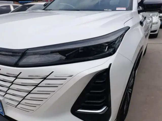 Changan CS75 Plus — Фото автомобиля 23