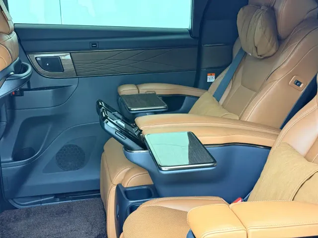 Toyota Alphard — Фото автомобиля 9