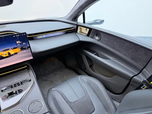 Lotus Emeya — Фото автомобиля 12