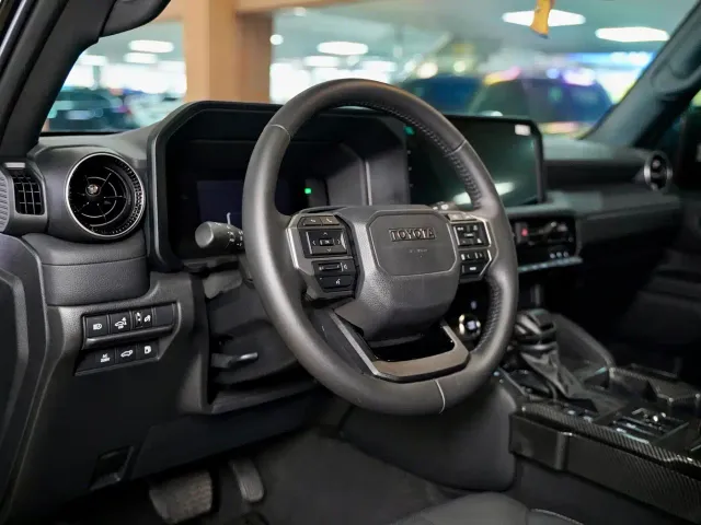 Toyota Prado — Фото автомобиля 11