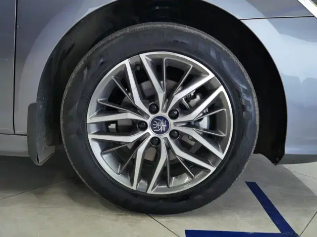 BYD Qin PLUS — Фото автомобиля 6