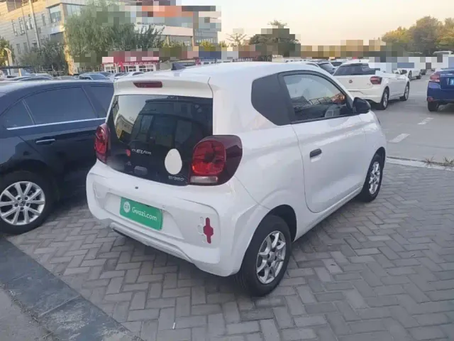 Roewe Clever — Фото автомобиля 6