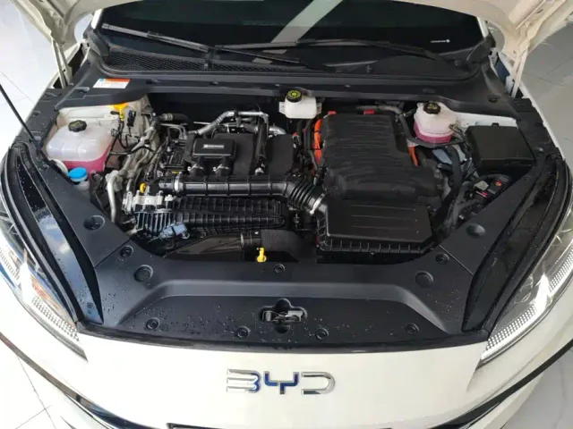 BYD Seal 06 — Фото автомобиля 10